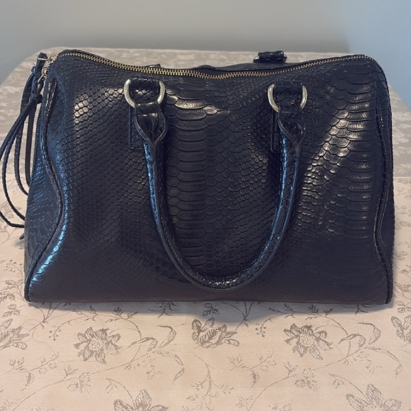No brand label fake snake skin black women’s purse 👜 - Picture 2 of 7